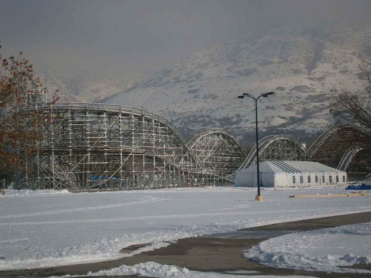 Roller Coaster Safety Rules Ignore the Forces Riders Actually Feel